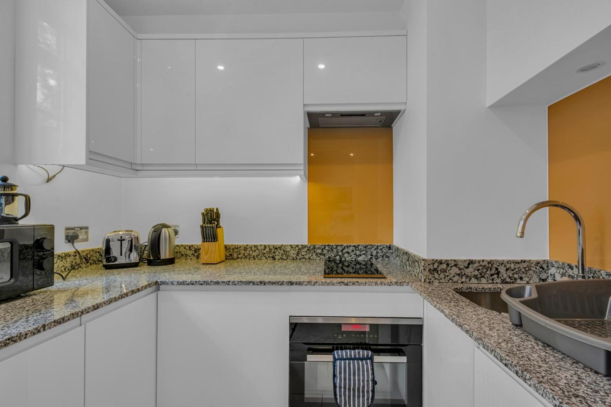Mysquare Modern One Bed Serviced In Chelsea *