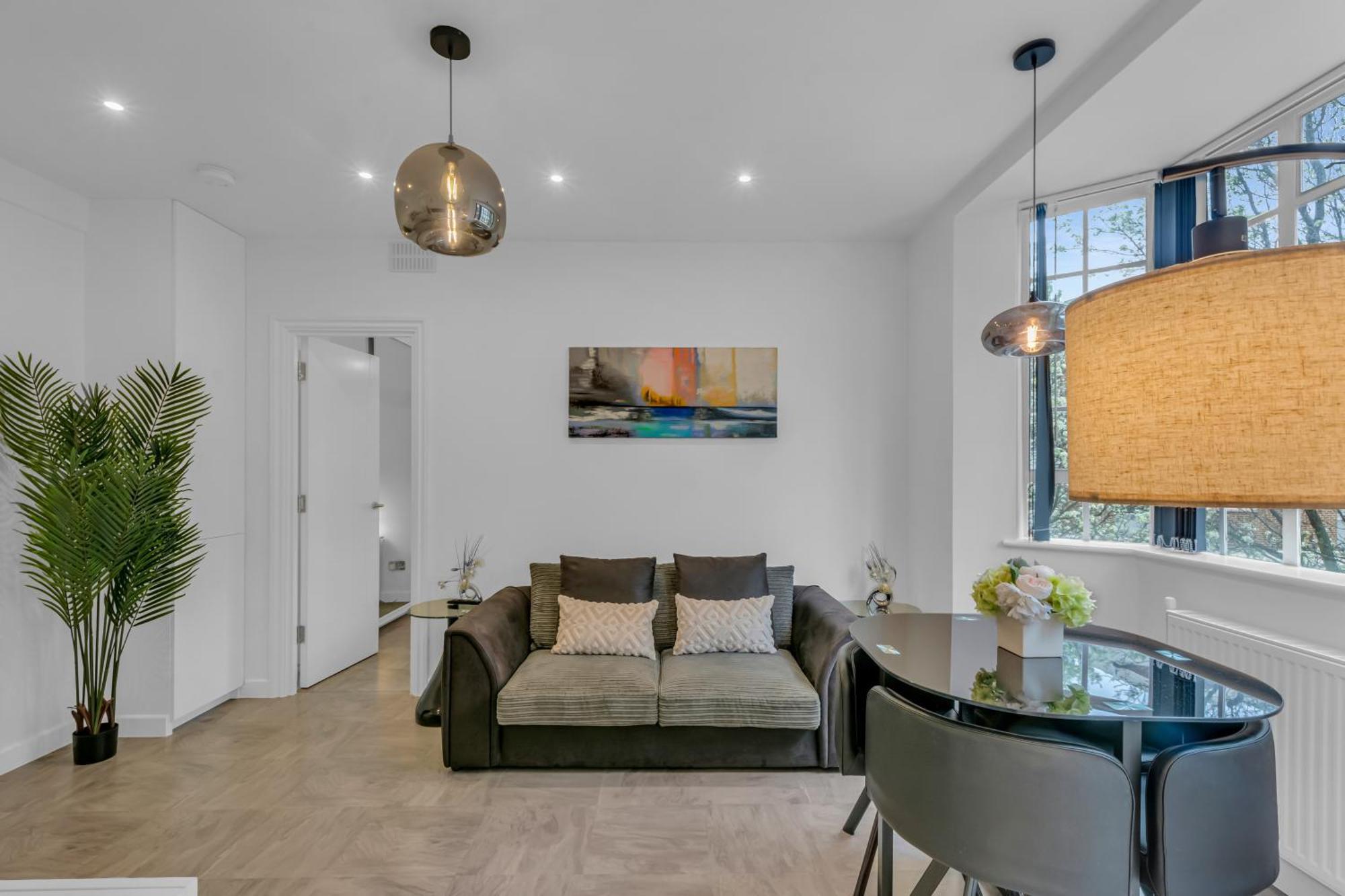 Mysquare Modern One Bed Serviced In Chelsea