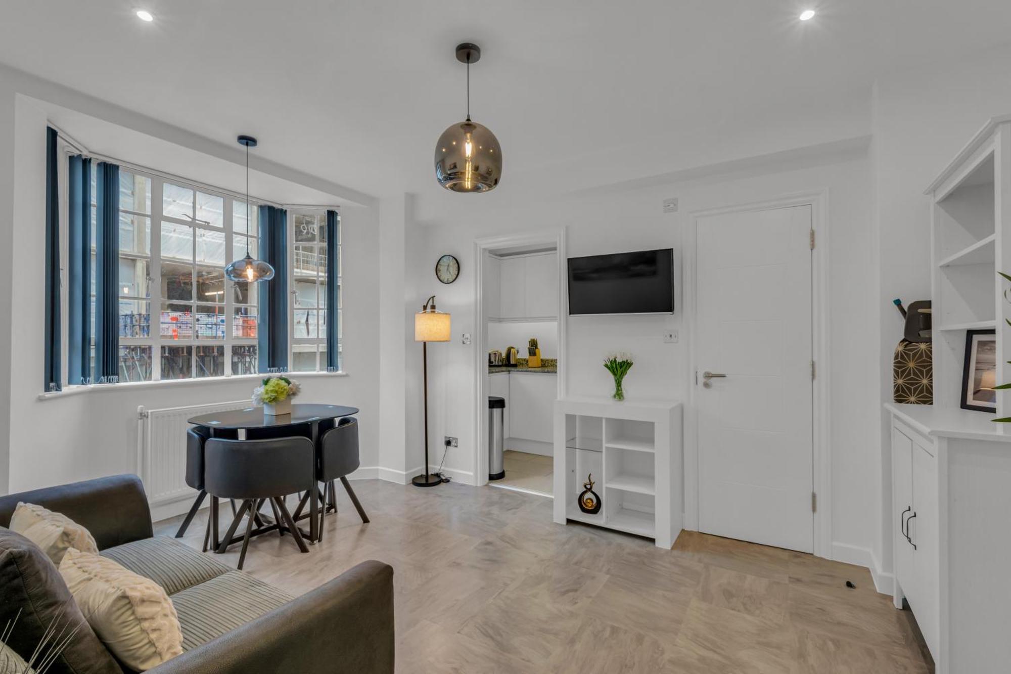 Modern One Bed Serviced In Chelsea Londres
