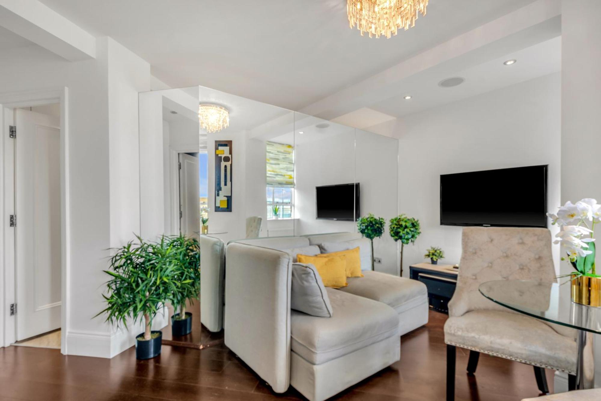 Modern One Bed Serviced In Chelsea Appartement